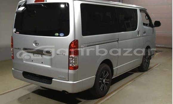 Buy Used 2021 Toyota Hiace in Alamdanga, Chuadanga Buy Used 2021 Toyota Hiace in Alamdanga, Chuadanga