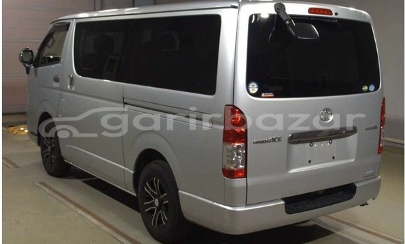 Buy Used 2021 Toyota Hiace in Alamdanga, Chuadanga Buy Used 2021 Toyota Hiace in Alamdanga, Chuadanga