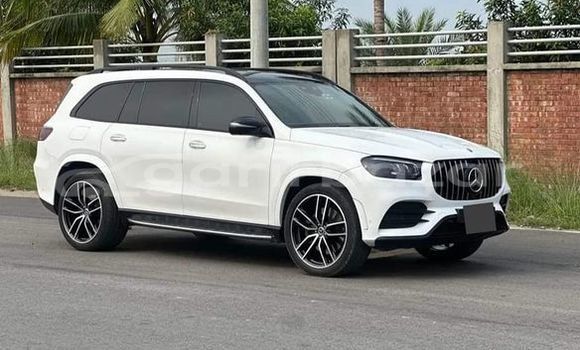 Buy Used 2019 Mercedes-Benz C class in Dhaka, Dhaka Buy Used 2019 Mercedes-Benz C class in Dhaka, Dhaka