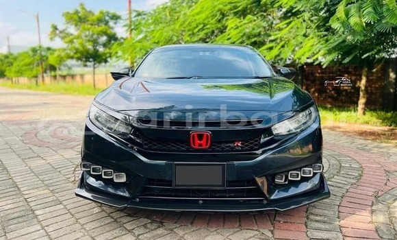 Buy Used 2018 Honda Civic in Dhaka, Dhaka Buy Used 2018 Honda Civic in Dhaka, Dhaka