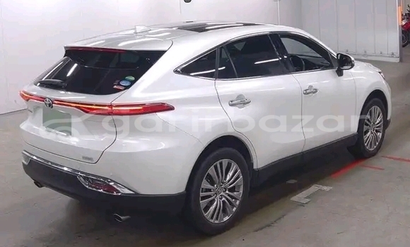 Buy Used Toyota Harrier in Baniachang, Habiganj Buy Used Toyota Harrier in Baniachang, Habiganj