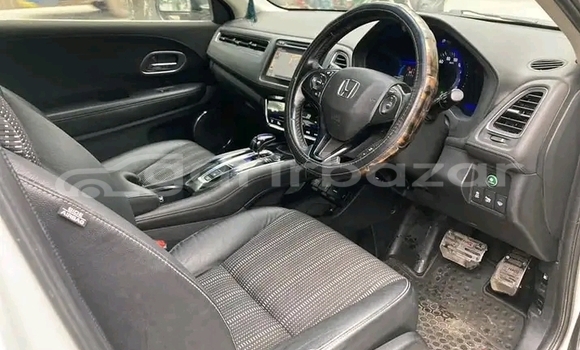 Buy Used Toyota Axio in Bandarban, Bandarban Buy Used Toyota Axio in Bandarban, Bandarban