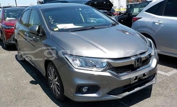 Buy Used Honda Grace in Bandarban, Bandarban Buy Used Honda Grace in Bandarban, Bandarban