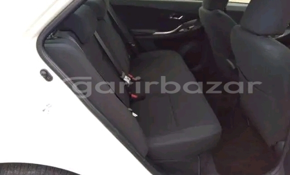 Buy Used Toyota RAV4 in Burhanuddin, Bhola Buy Used Toyota RAV4 in Burhanuddin, Bhola