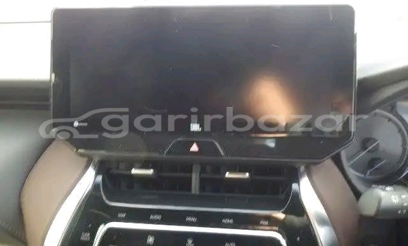 Buy Used Toyota Harrier in Boalkhali, Chattagam Buy Used Toyota Harrier in Boalkhali, Chattagam