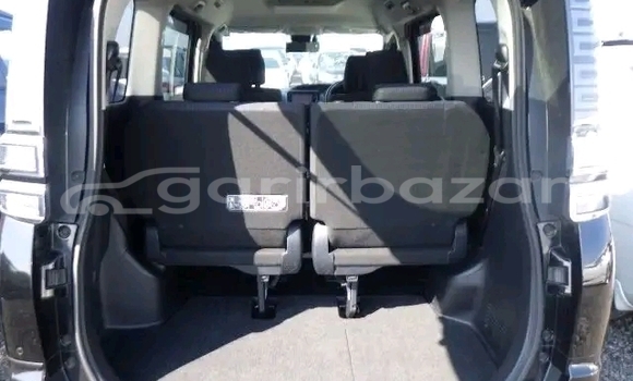 Buy Used Toyota Voxy in Bagerhat, Khulna Buy Used Toyota Voxy in Bagerhat, Khulna