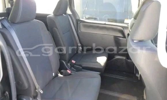 Buy Used Toyota Voxy in Bagerhat, Khulna Buy Used Toyota Voxy in Bagerhat, Khulna