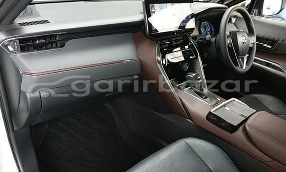 Buy Used 2019 Toyota harrier z leather package in Dhaka, Dhaka Buy Used 2019 Toyota harrier z leather package in Dhaka, Dhaka