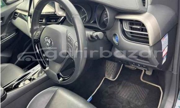 Buy Used 2019 Toyota chr g pkg in Dhaka, Dhaka Buy Used 2019 Toyota chr g pkg in Dhaka, Dhaka