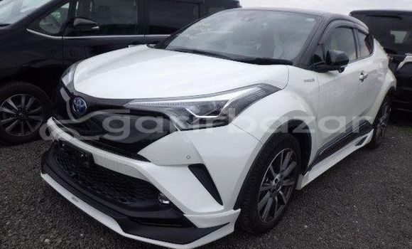 Buy Used 2019 Toyota CHR in Dhaka, Dhaka Buy Used 2019 Toyota CHR in Dhaka, Dhaka