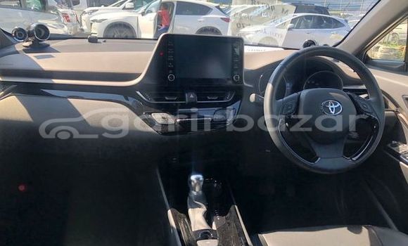 Buy Used 2019 Toyota CHR in Dhaka, Dhaka Buy Used 2019 Toyota CHR in Dhaka, Dhaka
