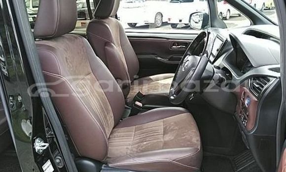 Buy Used 2018 Toyota Esquire in Dhaka, Dhaka Buy Used 2018 Toyota Esquire in Dhaka, Dhaka