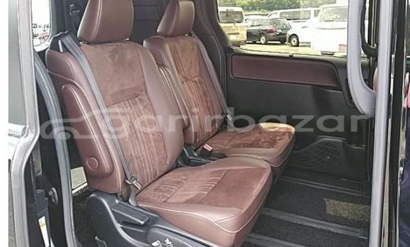 Buy Used 2018 Toyota Esquire in Dhaka, Dhaka Buy Used 2018 Toyota Esquire in Dhaka, Dhaka
