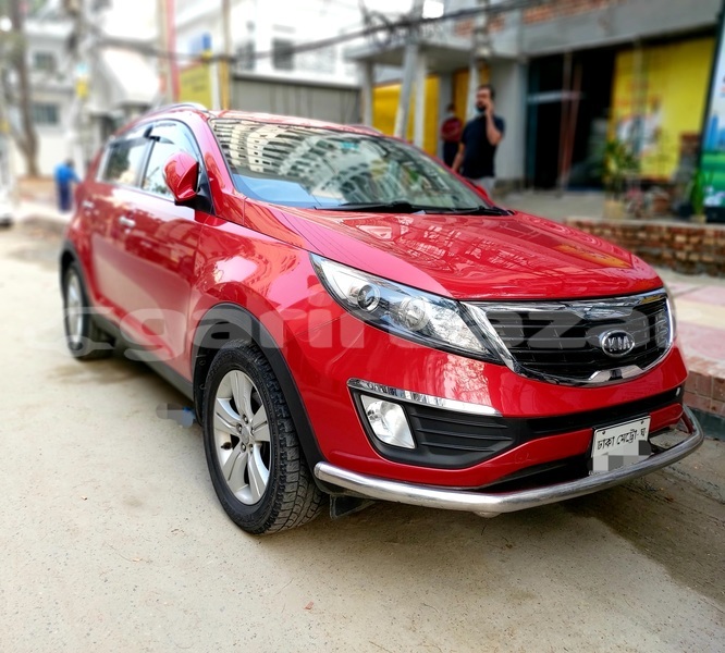 Buy used kia sportage red car in dhaka in dhaka garirbazar