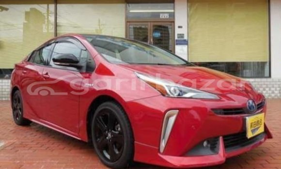 কেনা ব্যবহৃত Toyota prius a touring Red wine গাড়ী মধ্যে ঢাকা মধ্যে Dhaka