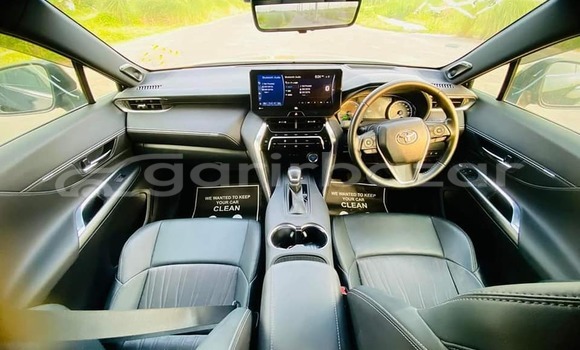 Buy Used 2020 Toyota Harrier in Dhaka, Dhaka Buy Used 2020 Toyota Harrier in Dhaka, Dhaka