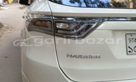 Buy Used 2022 Toyota Harrier in Dhaka, Dhaka Buy Used 2022 Toyota Harrier in Dhaka, Dhaka