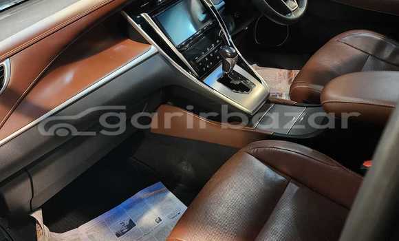 Buy Used 2021 Toyota Harrier in Dhaka, Dhaka Buy Used 2021 Toyota Harrier in Dhaka, Dhaka