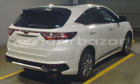 Buy Used 2021 Toyota Harrier in Dhaka, Dhaka Buy Used 2021 Toyota Harrier in Dhaka, Dhaka