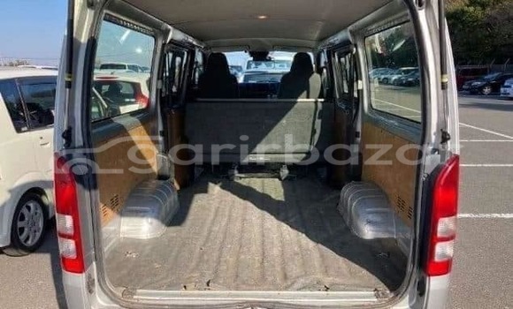 Buy Used 2021 Toyota Hiace in Dhaka, Dhaka Buy Used 2021 Toyota Hiace in Dhaka, Dhaka
