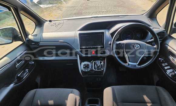 Buy Used 2021 Toyota Esquire in Dhaka, Dhaka Buy Used 2021 Toyota Esquire in Dhaka, Dhaka