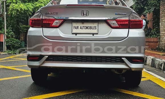 Buy Import 2019 Honda Grace in Dhaka, Dhaka Buy Import 2019 Honda Grace in Dhaka, Dhaka