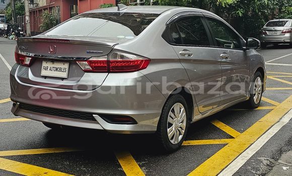 Buy Import 2019 Honda Grace in Dhaka, Dhaka Buy Import 2019 Honda Grace in Dhaka, Dhaka