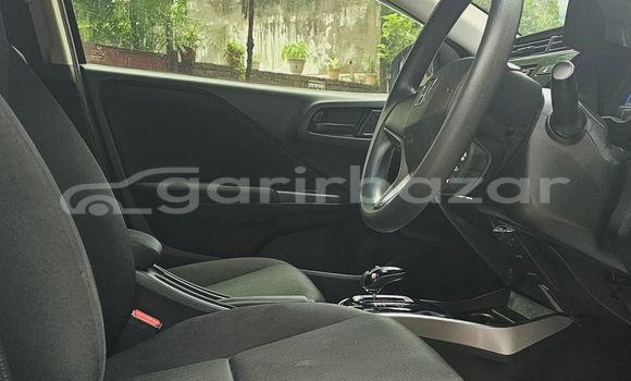 Buy Import 2019 Honda Grace in Dhaka, Dhaka Buy Import 2019 Honda Grace in Dhaka, Dhaka