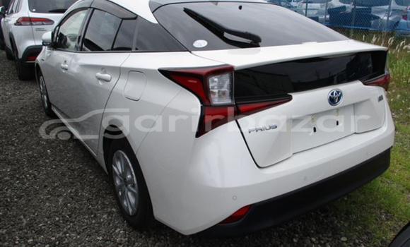 Buy Import 2019 Toyota Prius in Dhaka, Dhaka Buy Import 2019 Toyota Prius in Dhaka, Dhaka