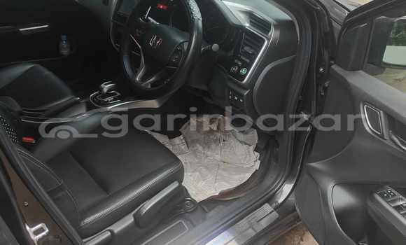 Buy Used 2014 Honda Grace in Dhaka, Dhaka Buy Used 2014 Honda Grace in Dhaka, Dhaka