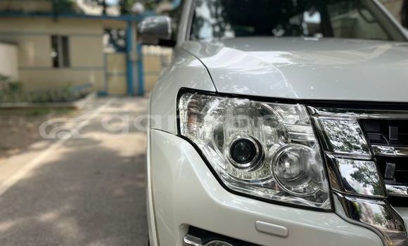 Buy Used 2011 Mitsubishi pajero in Dhaka, Dhaka Buy Used 2011 Mitsubishi pajero in Dhaka, Dhaka