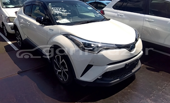 Buy Import 2019 Toyota CH-R in Dhaka, Dhaka Buy Import 2019 Toyota CH-R in Dhaka, Dhaka