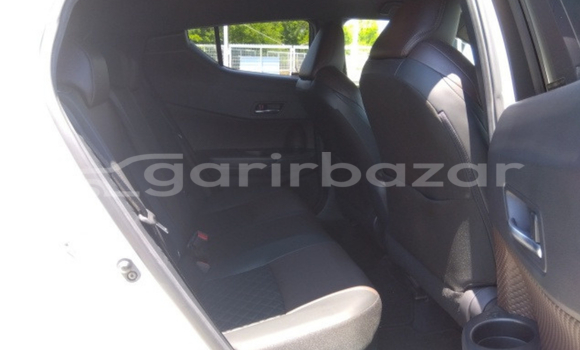 Buy Import 2019 Toyota CH-R in Dhaka, Dhaka Buy Import 2019 Toyota CH-R in Dhaka, Dhaka