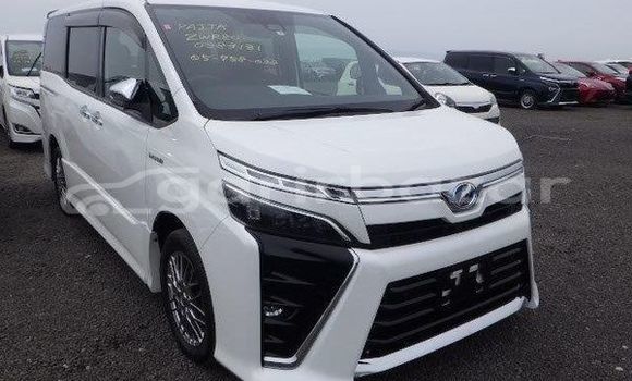 Buy Used 2019 Toyota Voxy in Dhaka, Dhaka Buy Used 2019 Toyota Voxy in Dhaka, Dhaka