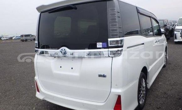 Buy Used 2019 Toyota Voxy in Dhaka, Dhaka Buy Used 2019 Toyota Voxy in Dhaka, Dhaka