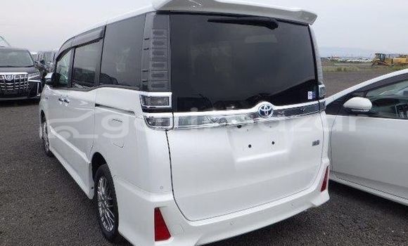 Buy Used 2019 Toyota Voxy in Dhaka, Dhaka Buy Used 2019 Toyota Voxy in Dhaka, Dhaka