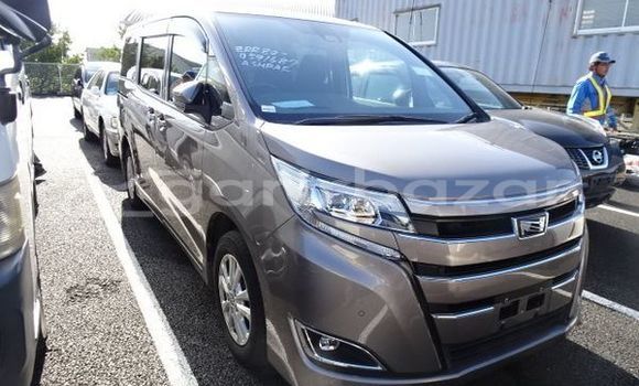 Buy Used 2020 Toyota Noah in Dhaka, Dhaka Buy Used 2020 Toyota Noah in Dhaka, Dhaka