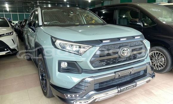 Buy Used 2019 Toyota rav 4 in Dhaka, Dhaka Buy Used 2019 Toyota rav 4 in Dhaka, Dhaka