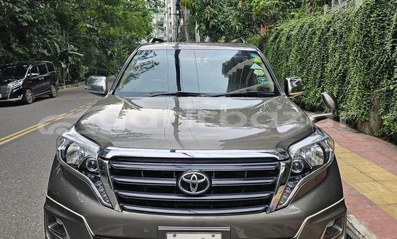 Buy Used 2011 Toyota Land cruiser prado in Barisal, Barisal Buy Used 2011 Toyota Land cruiser prado in Barisal, Barisal