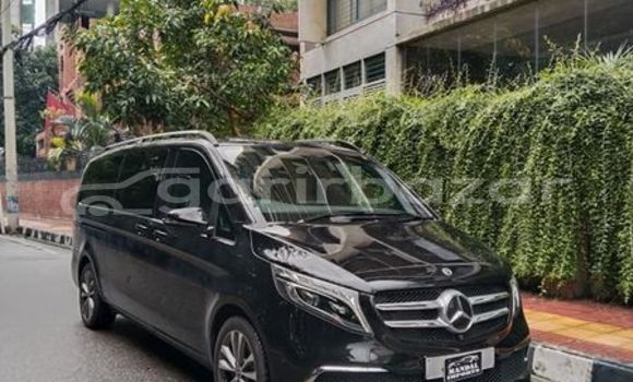 কেনা ব্যবহৃত Mercedes-Benz E class Black গাড়ী মধ্যে ঢাকা মধ্যে Dhaka কেনা ব্যবহৃত Mercedes-Benz E class Black গাড়ী মধ্যে ঢাকা মধ্যে Dhaka