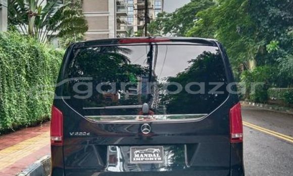 কেনা ব্যবহৃত Mercedes-Benz E class Black গাড়ী মধ্যে ঢাকা মধ্যে Dhaka কেনা ব্যবহৃত Mercedes-Benz E class Black গাড়ী মধ্যে ঢাকা মধ্যে Dhaka