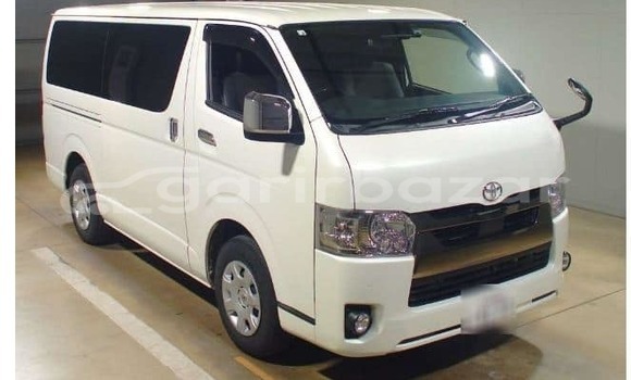 Buy Used 2019 Toyota Hiace in Barguna, Barguna Buy Used 2019 Toyota Hiace in Barguna, Barguna