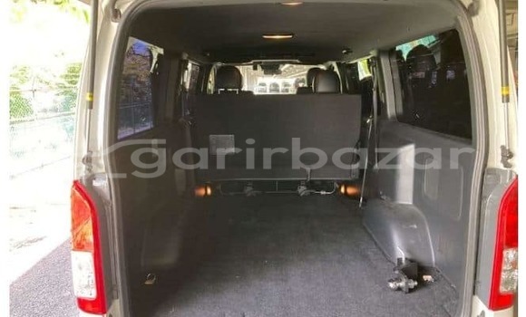 Buy Used 2019 Toyota Hiace in Barguna, Barguna Buy Used 2019 Toyota Hiace in Barguna, Barguna
