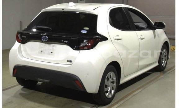 Buy Used 2020 Toyota Yaris in Dhaka, Dhaka Buy Used 2020 Toyota Yaris in Dhaka, Dhaka