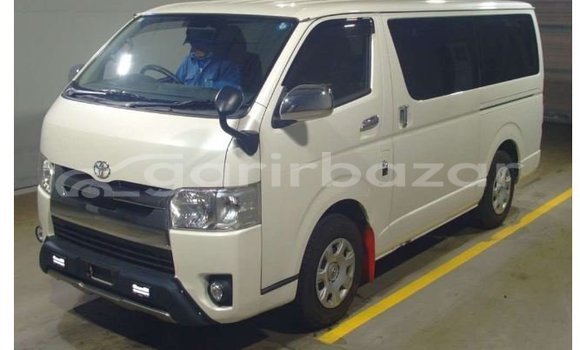Buy Used 2020 Toyota Hiace in Bajitpur, Kishorganj Buy Used 2020 Toyota Hiace in Bajitpur, Kishorganj