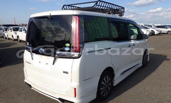 Buy Used 2019 Toyota Esquire in Bajitpur, Kishorganj Buy Used 2019 Toyota Esquire in Bajitpur, Kishorganj