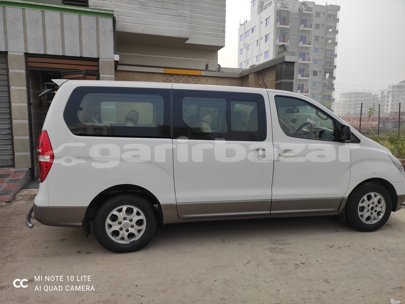 Big with watermark hyundai h1 dhaka dhaka 2672