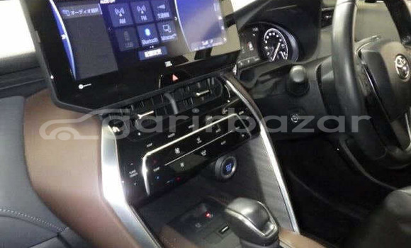 Buy Used 2020 Toyota Harrier in Dhaka, Dhaka Buy Used 2020 Toyota Harrier in Dhaka, Dhaka