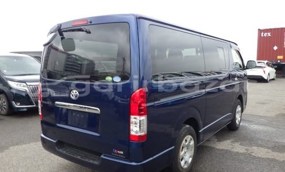 Buy Used 2019 Toyota Hiace in Dhaka, Dhaka Buy Used 2019 Toyota Hiace in Dhaka, Dhaka