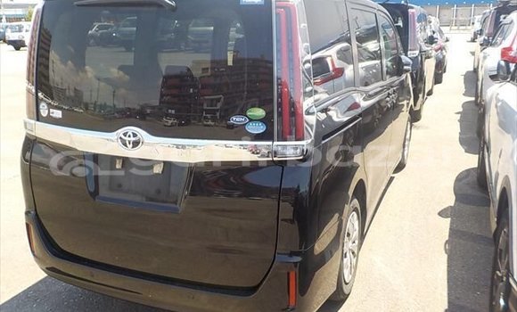 Buy Used 2019 Toyota Noah in Dhaka, Dhaka Buy Used 2019 Toyota Noah in Dhaka, Dhaka